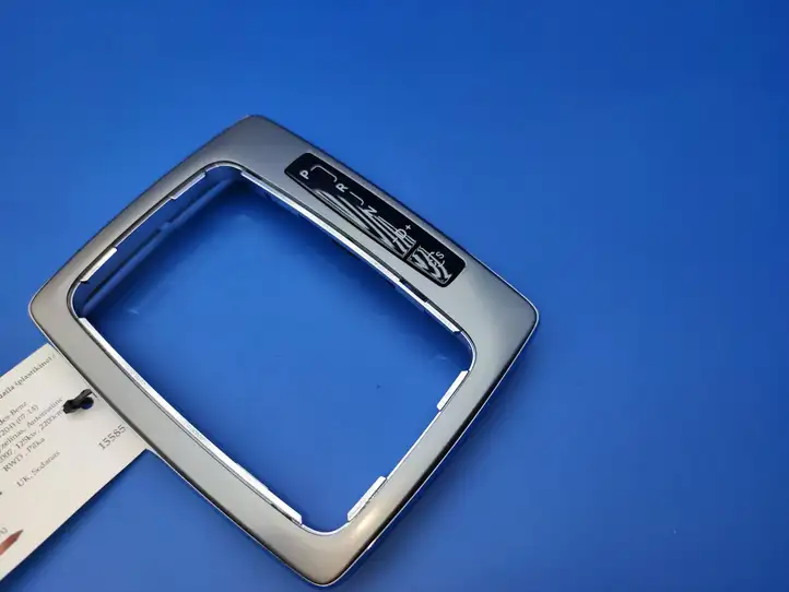 Mercedes-Benz C W204 (2007 - 2014) A2042670488 Рамка рычага КПП — фото 10
