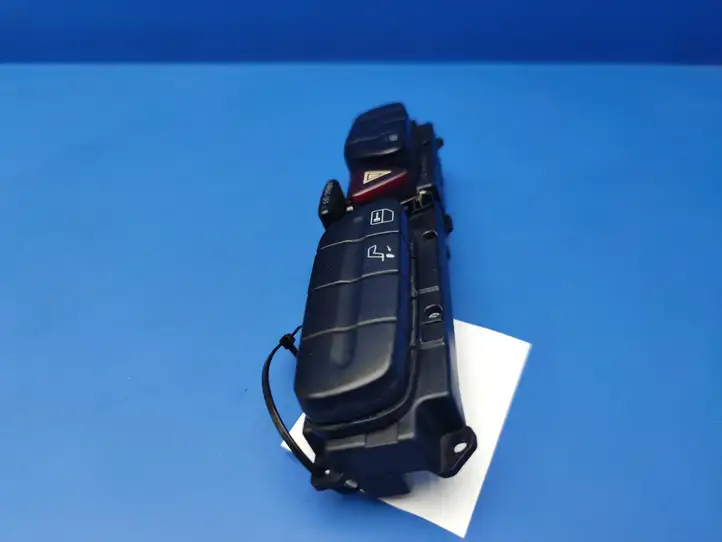 Mercedes-Benz C W203 (2000 - 2007) 2038203710 Другие включатели / ручки/ переключатели — фото 3