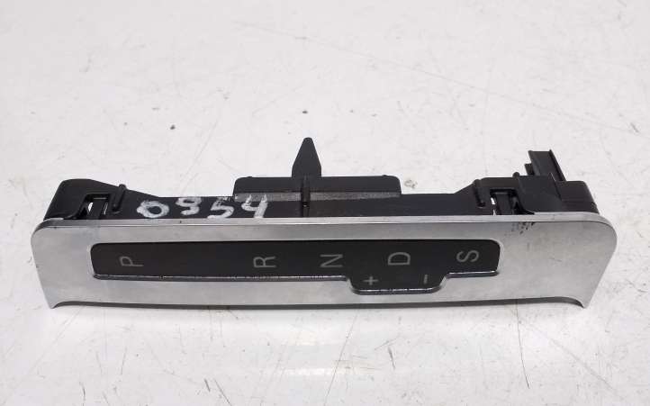 Audi A6 (2004 - 2008)  4F2713463C Индикатор передач