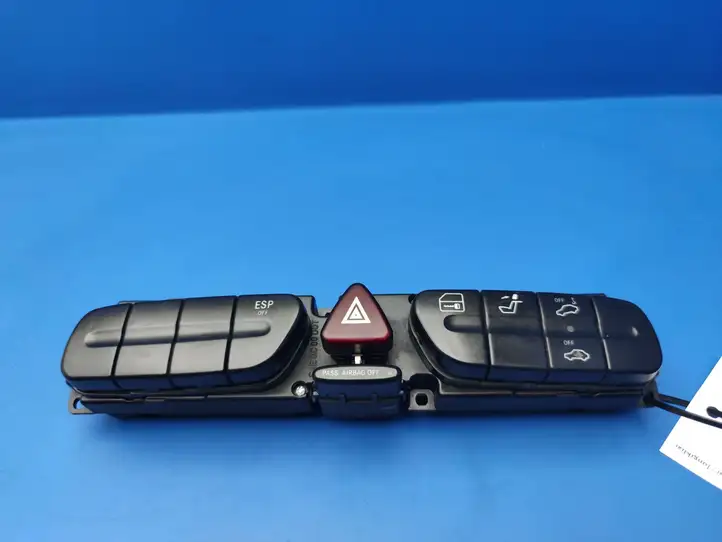 Mercedes-Benz C W203 (2000 - 2007) 2038217279 Другие включатели / ручки/ переключатели — фото 1