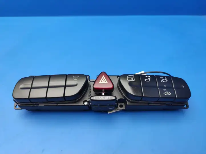 Mercedes-Benz C W203 (2000 - 2007) A2038209310 Другие включатели / ручки/ переключатели — фото 1