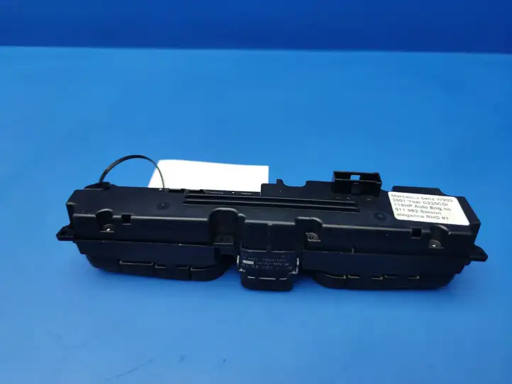 Mercedes-Benz C W203 (2000 - 2007) A2038209310 Другие включатели / ручки/ переключатели — фото 6
