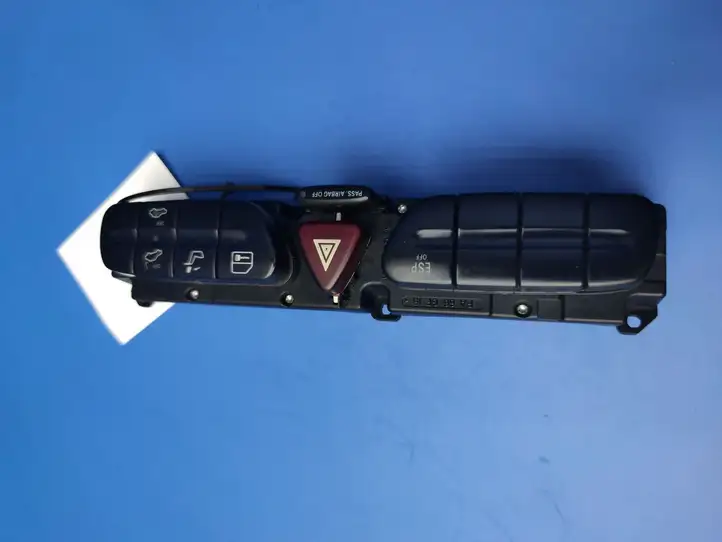 Mercedes-Benz C W203 (2000 - 2007) 2038217279 Другие включатели / ручки/ переключатели — фото 8