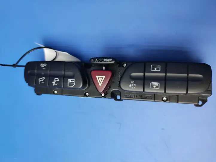 Mercedes-Benz C W203 (2000 - 2007) 2038216458 Другие включатели / ручки/ переключатели — фото 11