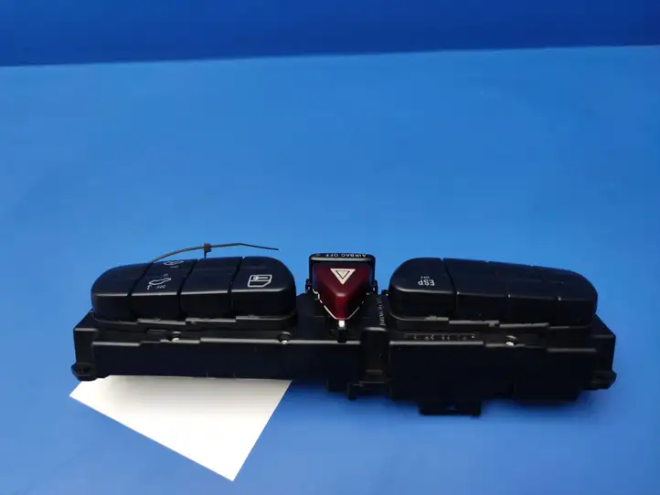 Mercedes-Benz C W203 (2000 - 2007) 2038217858 Другие включатели / ручки/ переключатели — фото 6