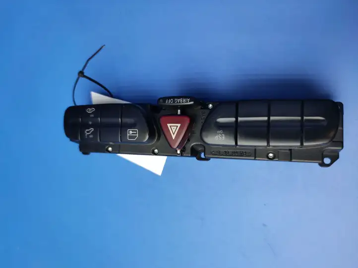 Mercedes-Benz C W203 (2000 - 2007) 2038217858 Другие включатели / ручки/ переключатели — фото 9