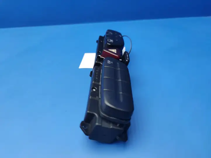 Mercedes-Benz C W203 (2000 - 2007) 2038218879 Другие включатели / ручки/ переключатели — фото 9