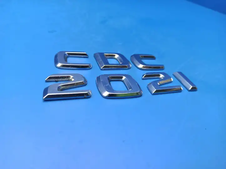 Mercedes-Benz C W204 (2007 - 2014) C220CDI Эмблема производителя — фото 3