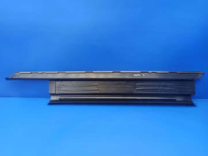 Mercedes-Benz SLK R171 (2005 - 2011) 1716800135 Внутренняя отделка переднего порога — фото 3