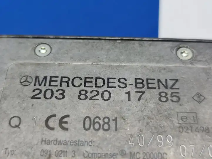 Mercedes-Benz C W203 (2000 - 2007) 2038201785 Блок управления антеннами — фото 6
