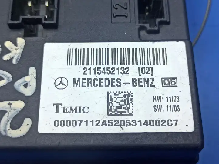 Mercedes-Benz E W211 (2002 - 2009) 2115452132 Модуль комфорта — фото 9