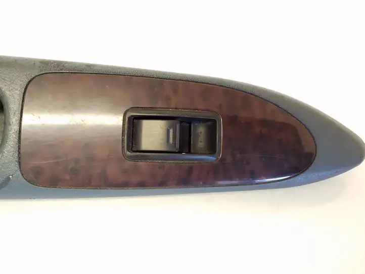 Toyota Avensis T220 (2000 - 2003) 7423105070BOGO Блок кнопок стеклоподъемников — фото 2