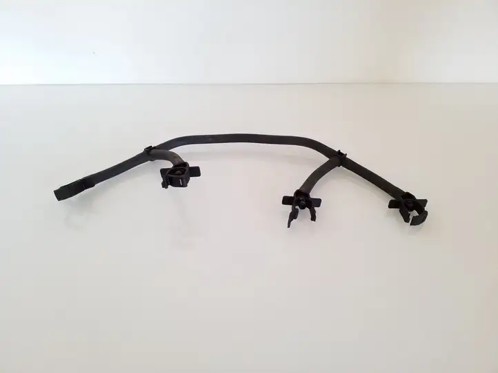 Ford Mondeo Mk III (2000 - 2007) 35709K02200 Трубка топливной системы — фото 1