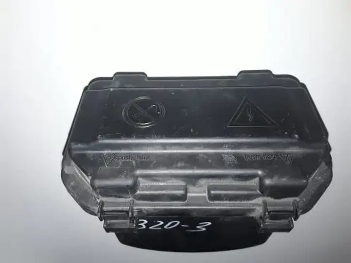 BMW 3 F30 F35 F31 (2012 - 2018) 9224872 Крышка ящика предохранителей — фото 3