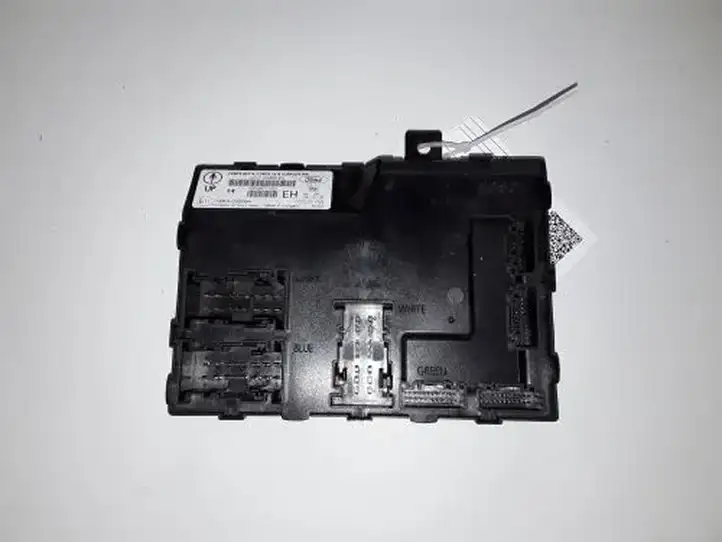 Ford Fiesta (2013 - 2017) AV1T15K600EH Модуль комфорта — фото 2
