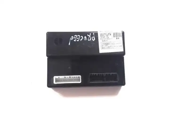 Kia Ceed (2010 - 2012) 954001H580 Модуль комфорта — фото 1