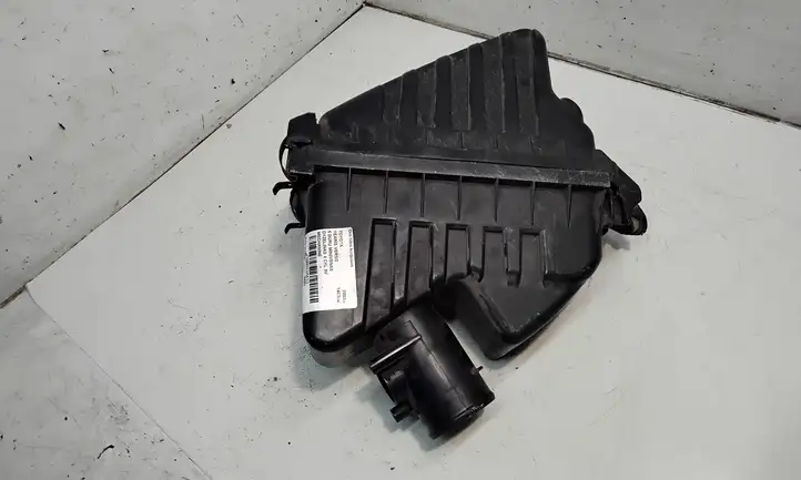Toyota Yaris Verso (1999 - 2005) 1770133110 Корпус воздушного фильтра — фото 5