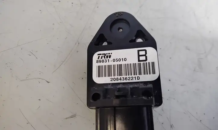 Toyota Corolla Verso AR10 (2004 - 2009) 8983105010B Датчик удара SRS — фото 4