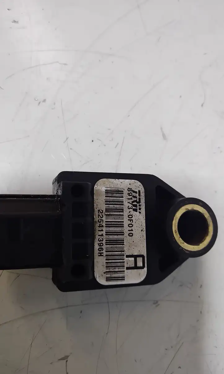 Toyota Corolla Verso AR10 (2004 - 2009) 891730F010A Датчик удара SRS — фото 2