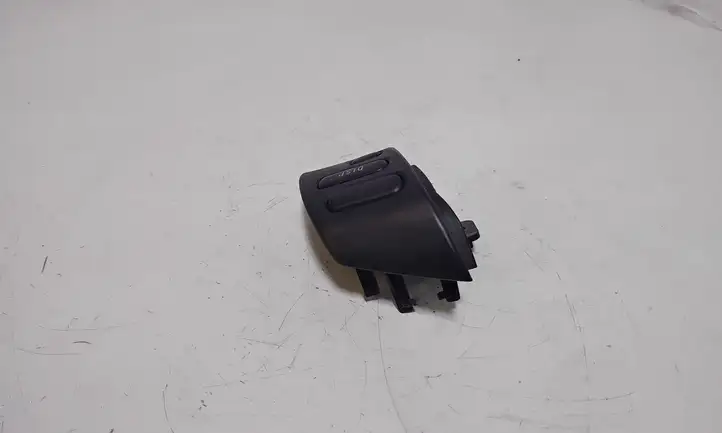 Toyota Corolla Verso AR10 (2004 - 2009) Кнопки на рулевом колесе — фото 3