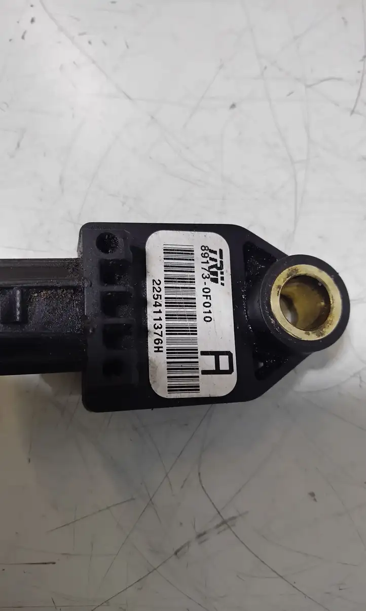 Toyota Corolla Verso AR10 (2004 - 2009) 891730F010A Датчик удара SRS — фото 5