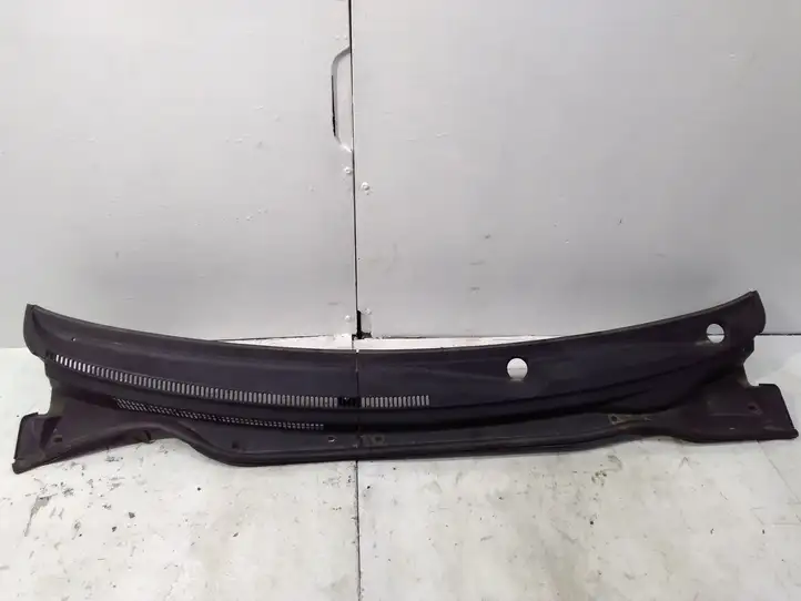 Toyota Corolla Verso AR10 (2004 - 2009) 557820F010 Жабо стеклоочистителей — фото 1