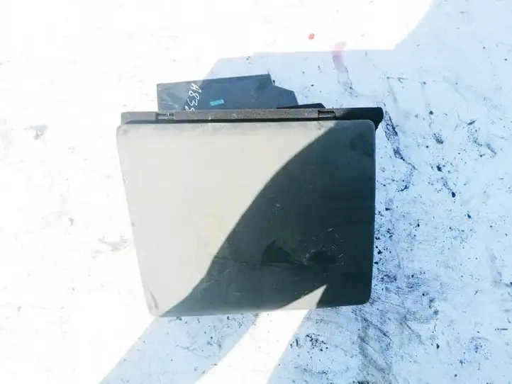 Land Rover Range Rover L322 (2002 - 2005) Вещевой ящик — фото 1