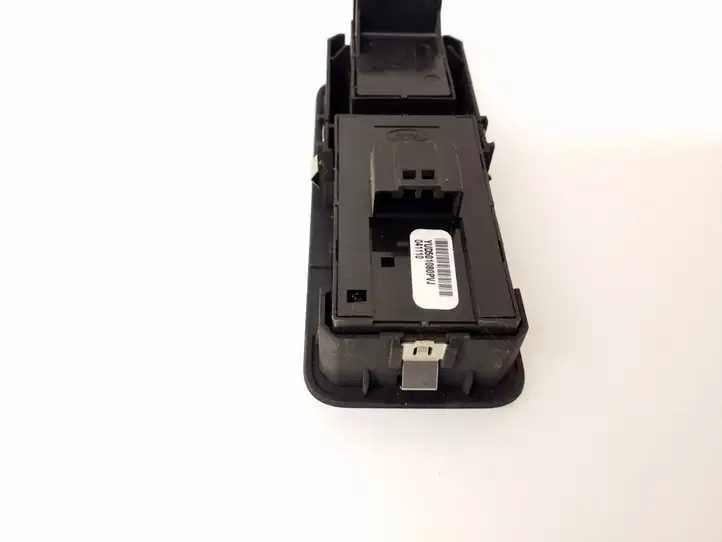 Land Rover Discovery 3 - LR3 (2004 - 2009) YUD501080PVJ Блок кнопок стеклоподъемников — фото 3