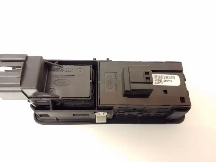Land Rover Discovery 3 - LR3 (2004 - 2009) YUD501080PVJ Блок кнопок стеклоподъемников — фото 4