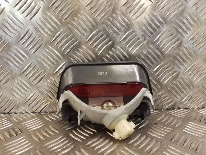 Hyundai Santa Fe (2000 - 2005) OKO1L51580 Дополнительный стоп фонарь — фото 2