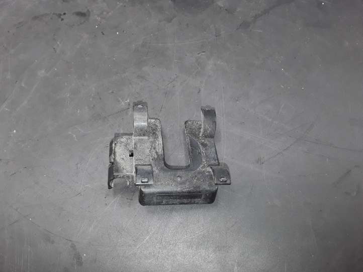 Lexus GS 300 350 430 450h (2004 - 2007)  8934844010 Кронштейн заднего датчика парковки (PDC)