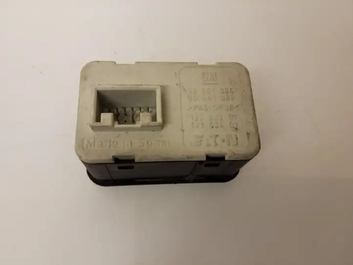 Opel Astra G (1998 - 2004) 90561086 Блок кнопок стеклоподъемников — фото 2