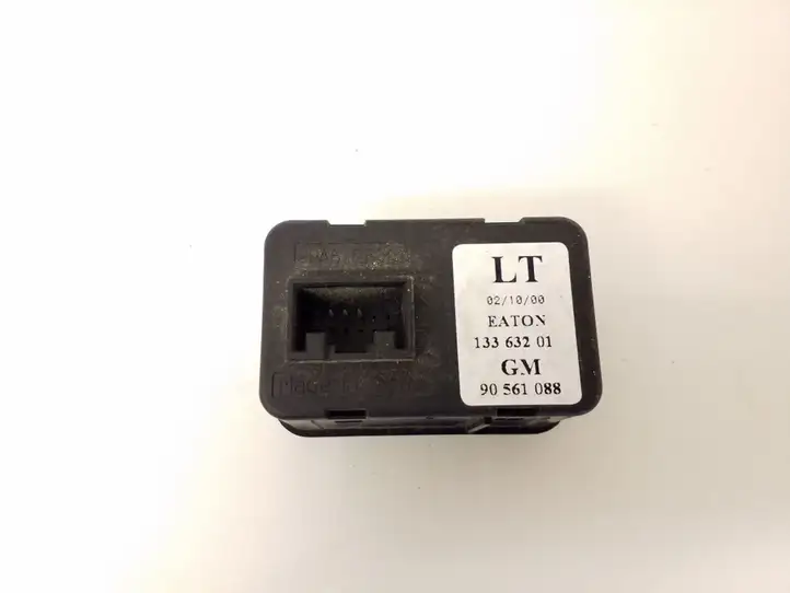 Opel Astra G (1998 - 2004) 13363201 Кнопка стеклоподъемников — фото 2