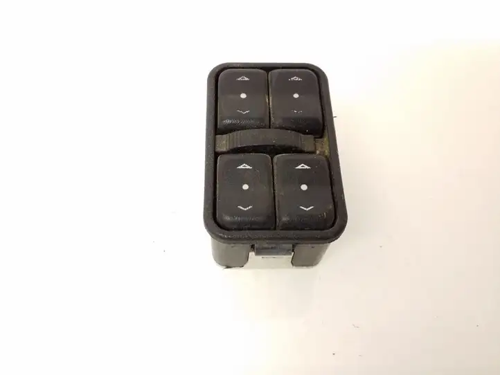 Opel Astra G (1998 - 2004) 90561086 Блок кнопок стеклоподъемников — фото 1