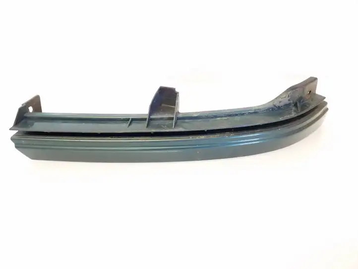 Opel Zafira A (1999 - 2003) 90580652 Окантовка фары — фото 1
