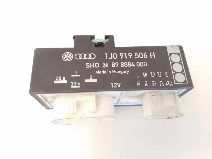 Volkswagen Golf IV (1998 - 2005) 1J0919506H Реле вентилятора охлаждения — фото 1