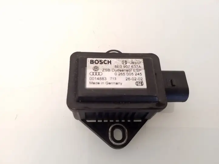 Audi A4 S4 B6 8E 8H (2000 - 2006) 8E0907637A Датчик удара SRS — фото 1