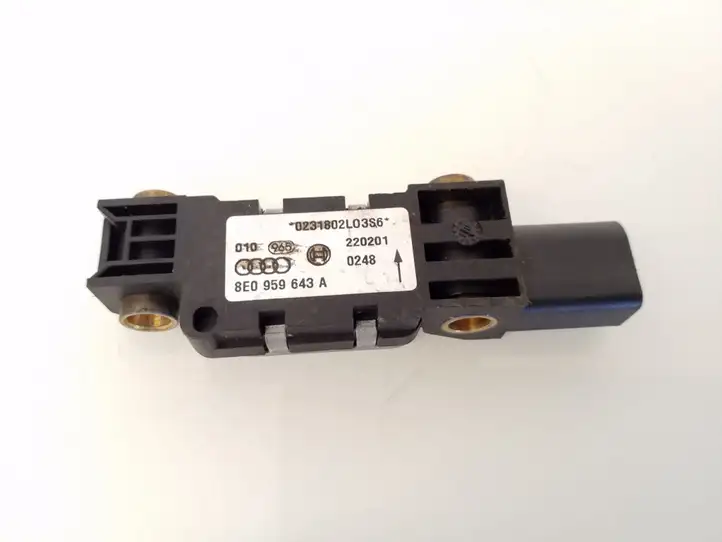 Audi A4 S4 B6 8E 8H (2000 - 2006) 8E0959643A Датчик удара SRS — фото 1