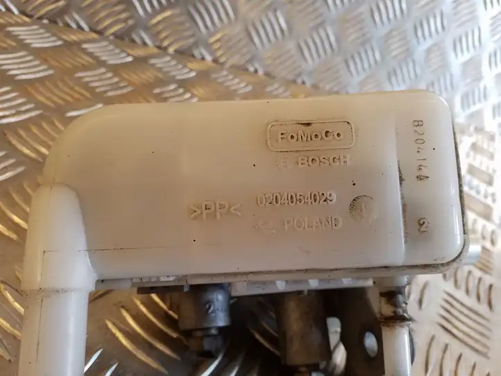 Ford B-MAX (2012 - 2018) Y24653 Главный тормозной цилиндр — фото 2