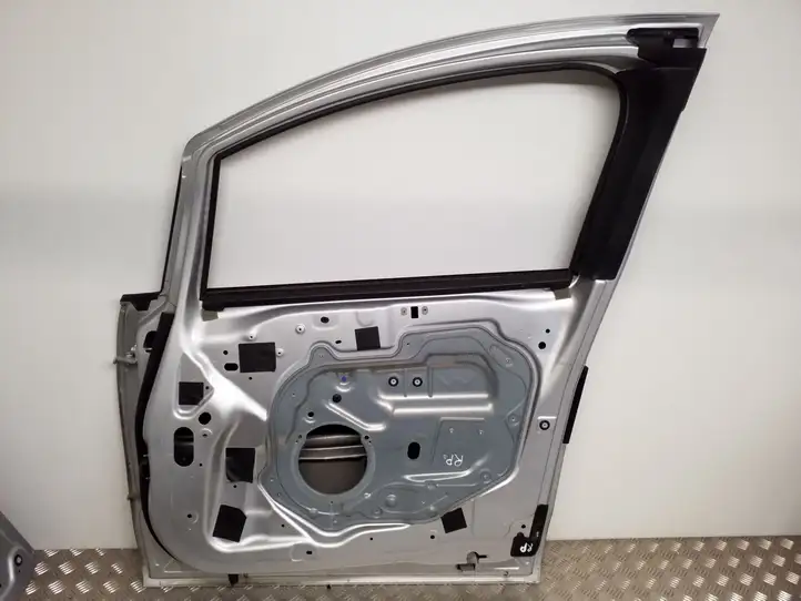 Ford B-MAX (2012 - 2018) Дверь — фото 2