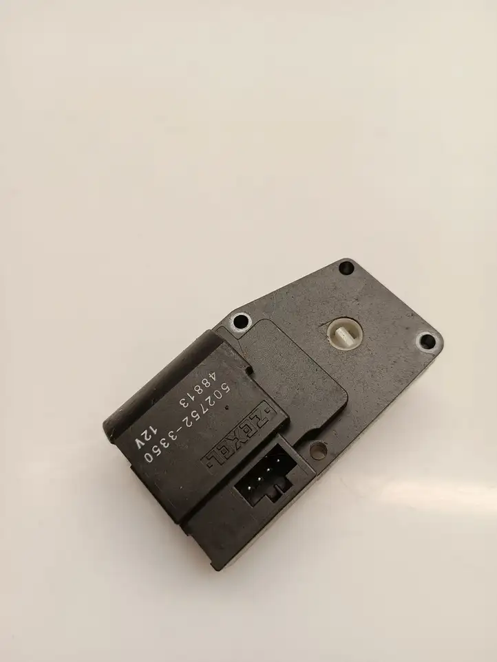 Subaru Forester SG (2003 - 2005) 5027523350 Двигатель задвижки потока воздуха — фото 1