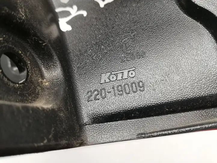 Nissan Qashqai (2013 - 2017)  22019009 Задний фонарь в кузове