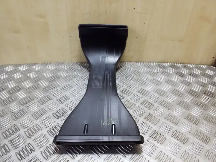 Tesla Model S   100828100E Воздуховоды