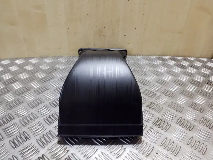 Tesla Model S   100828100E Воздуховоды