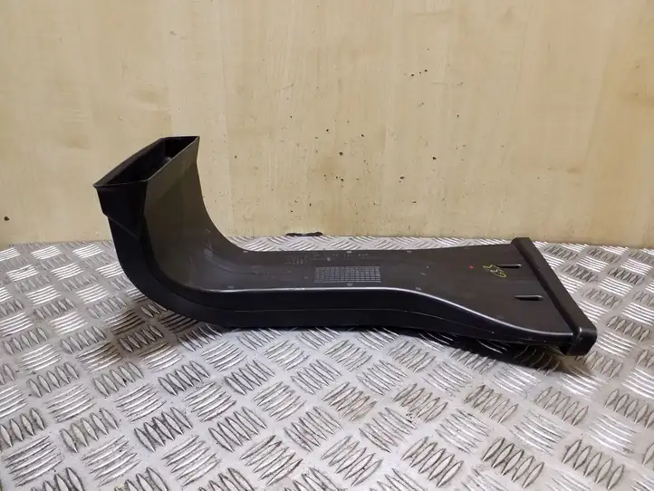 Tesla Model S   100828100E Воздуховоды