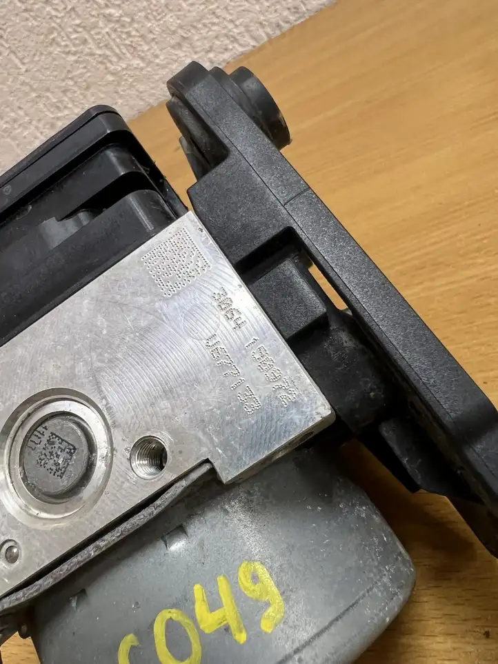 Volkswagen Golf VII (2013 - 2019)  3Q0614517Q Блок ABS