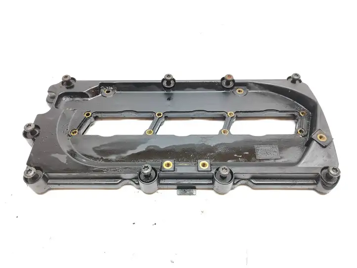 Audi A4 S4 B8 8K (2007 - 2011) 059103470R Крышка головки блока цилиндров — фото 1