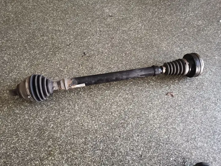 Volkswagen PASSAT B6 (2005 - 2010)  3C0407272AJ Передняя полуось