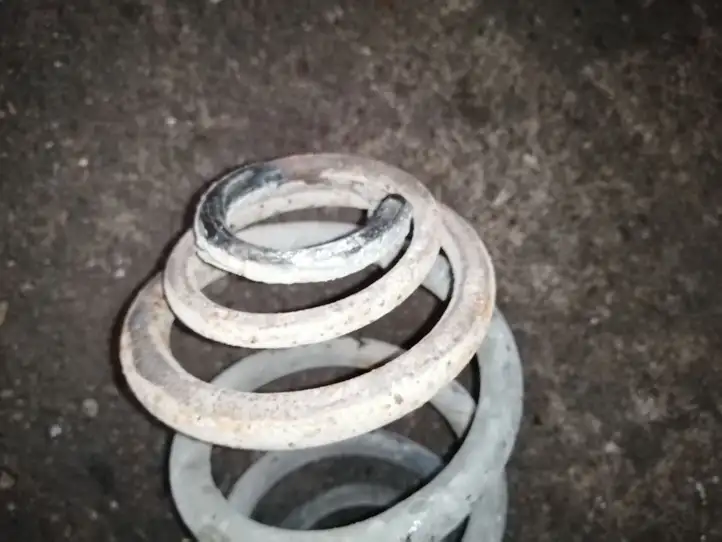 Nissan Primastar (2001 - 2014)   Пружина