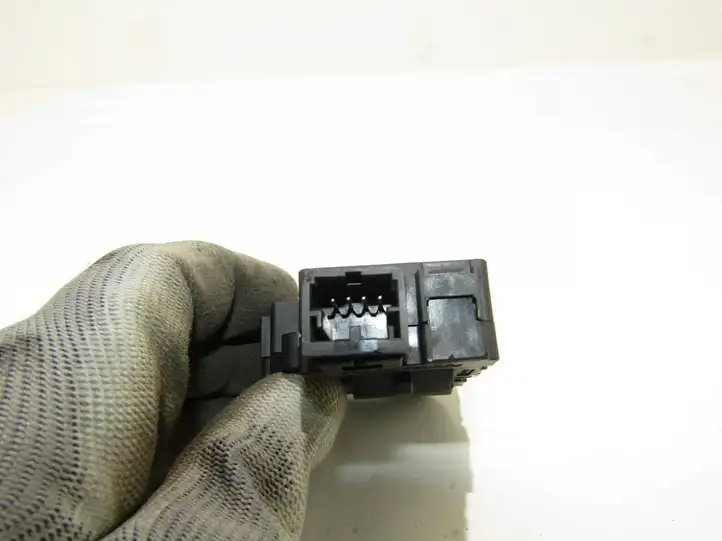 BMW 5 GT F07 (2010 - 2017)   Двигатель задвижки потока воздуха